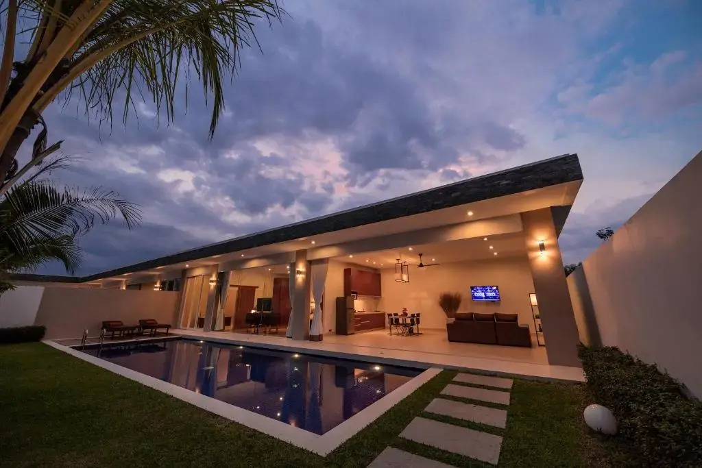 Angkor Rendezvous by null