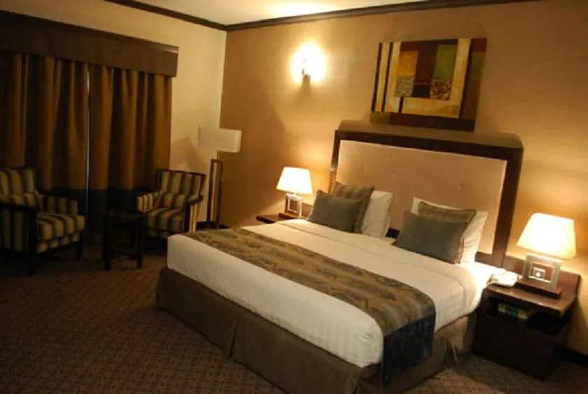 London Crown Hotel - Général