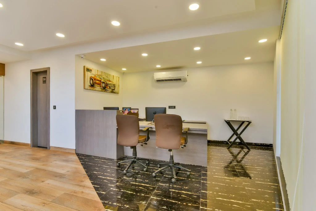 Lobby & Reception