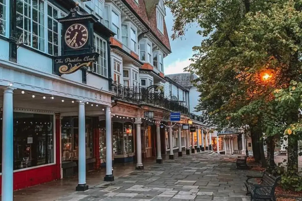 Remarkable 1-bed Apartment in Tunbridge Wells - фото 1