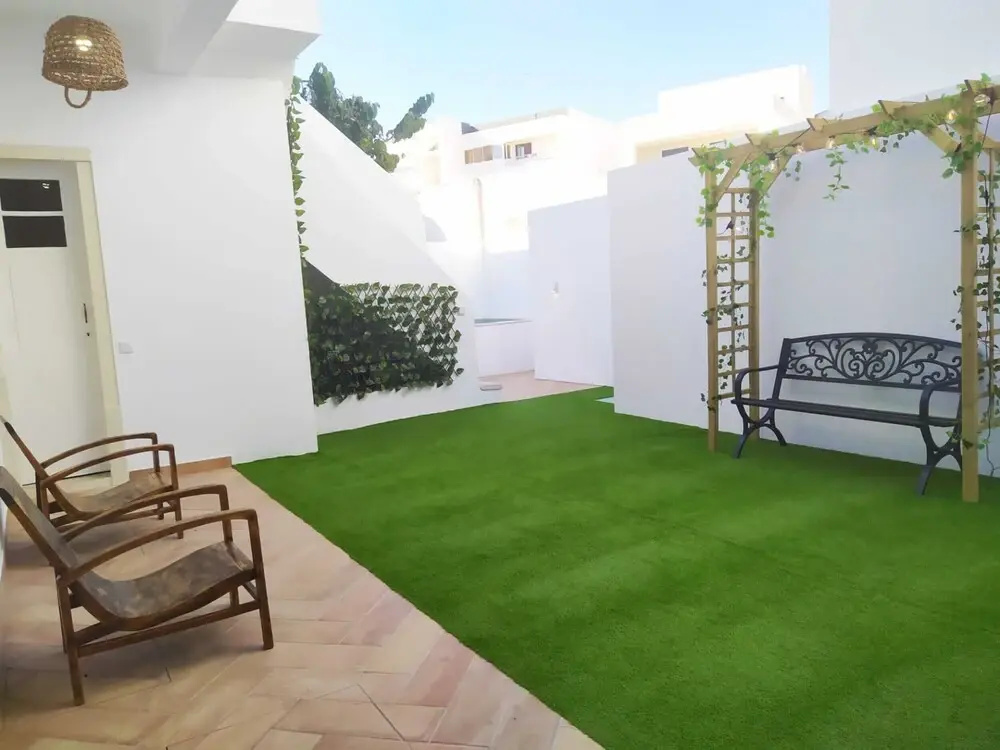 Casa c/ Piscina e Terraço em Faromystay