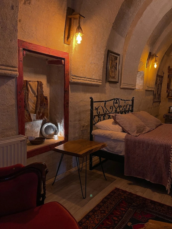 Deluxe Double room with balcony (full double bed)