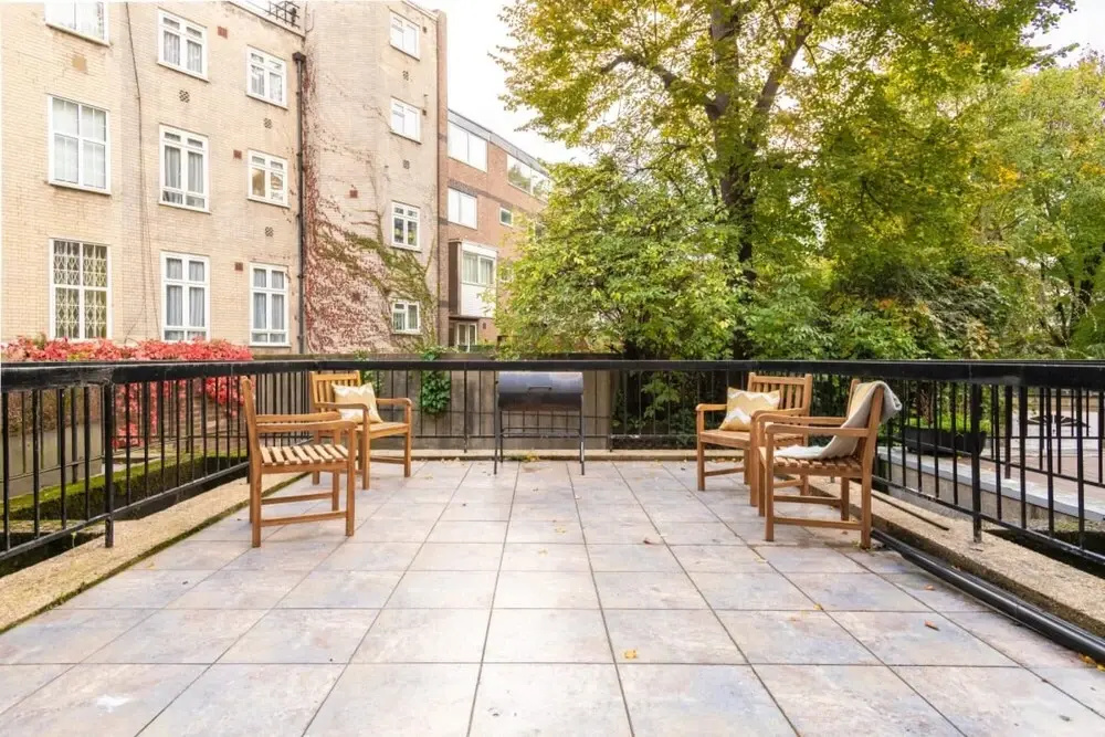 The Southwick Sanctuary - Large & Modern 6BDR Home with Private Terrace