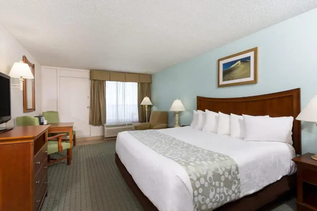 Ramada Plaza by Wyndham Nags Head Oceanfront - Chambres