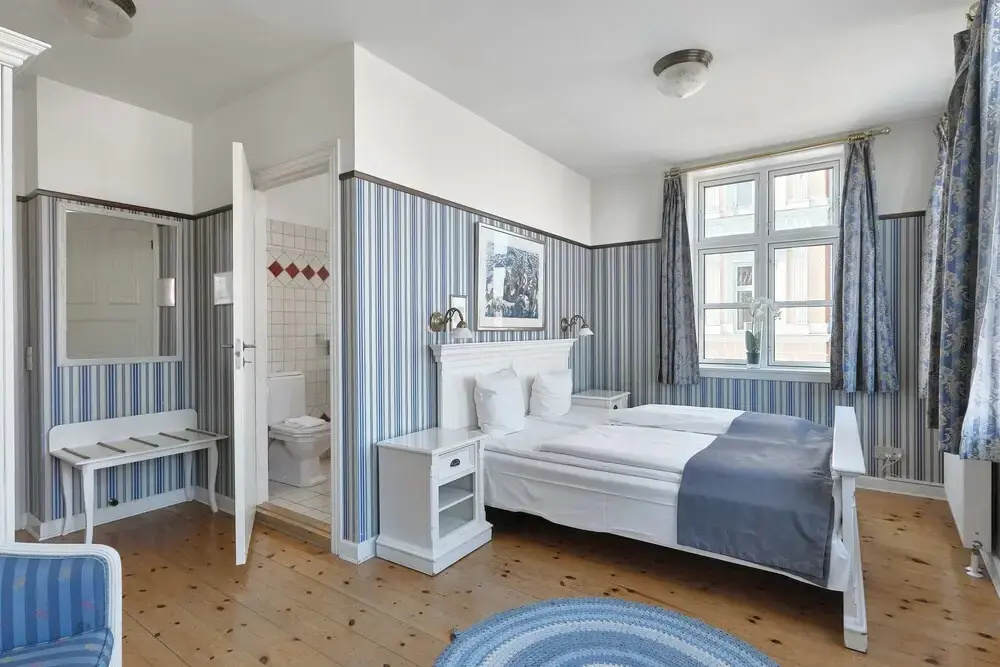 Superior room with view