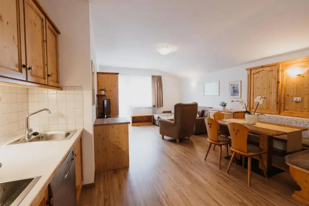 2 Bedrooms Apartment with balcony