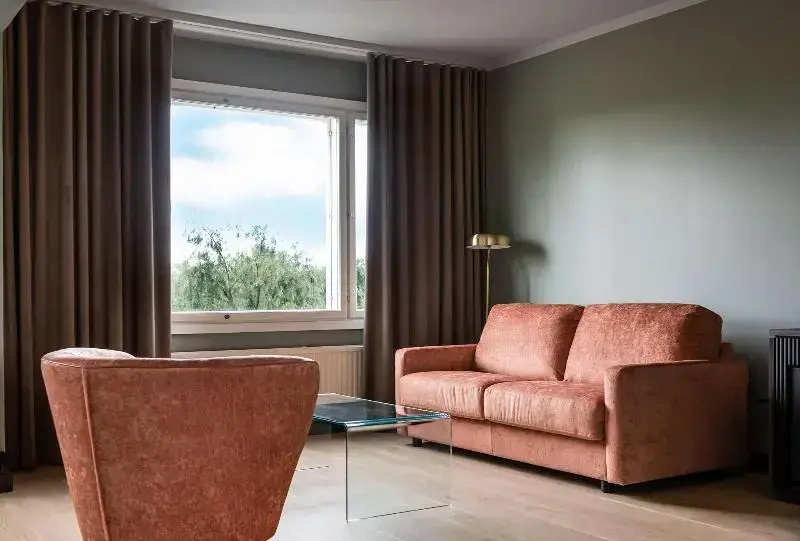 Premium Double room (full double bed)