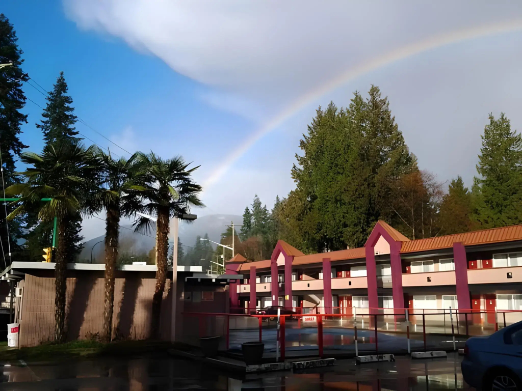 North Vancouver Hotel - фото 21