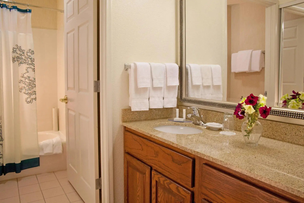 2 Bedrooms Suite