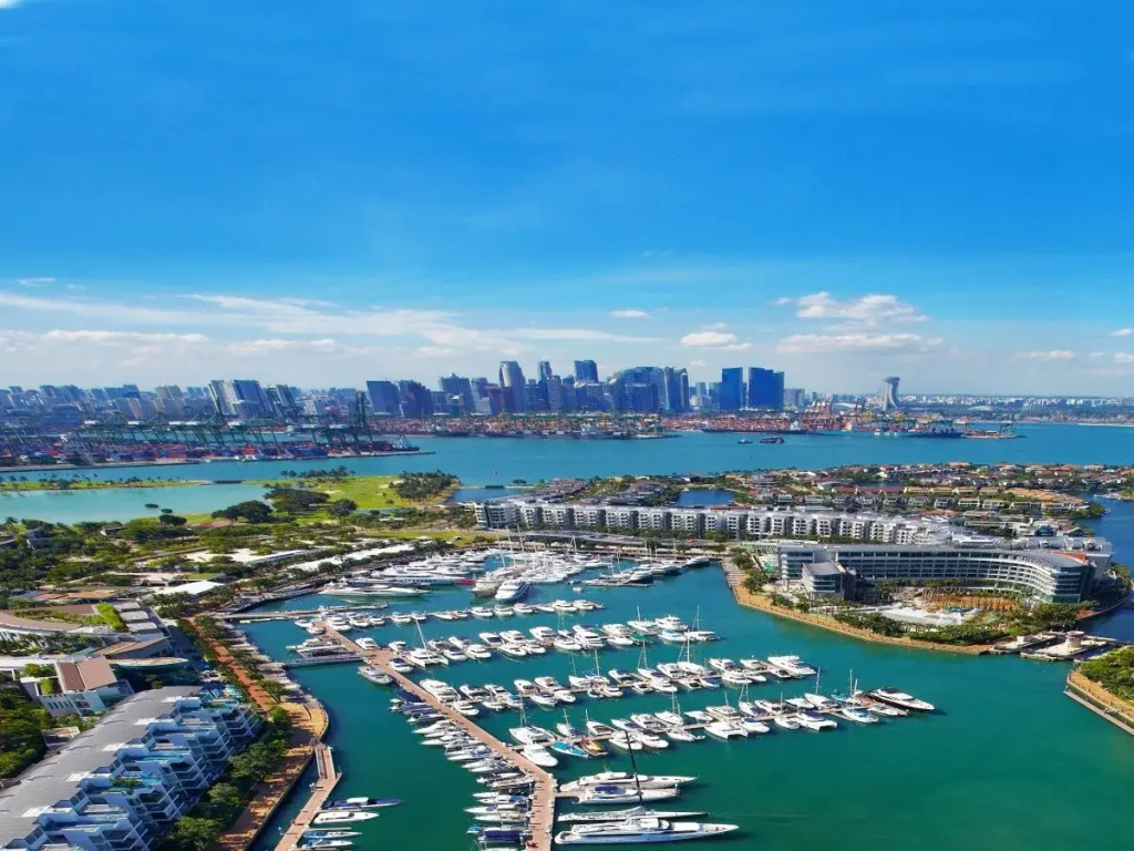 Beach & Waterfront