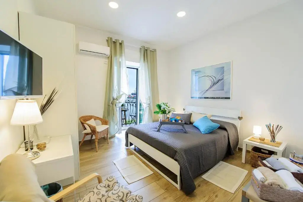 2 Bedrooms Apartment