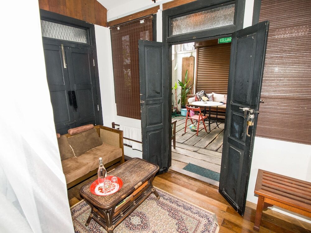 Noordin Street House