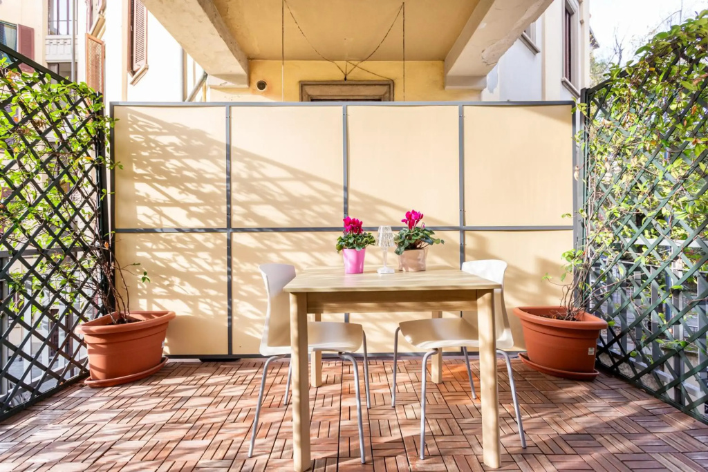 new studio apartment sauro orange
