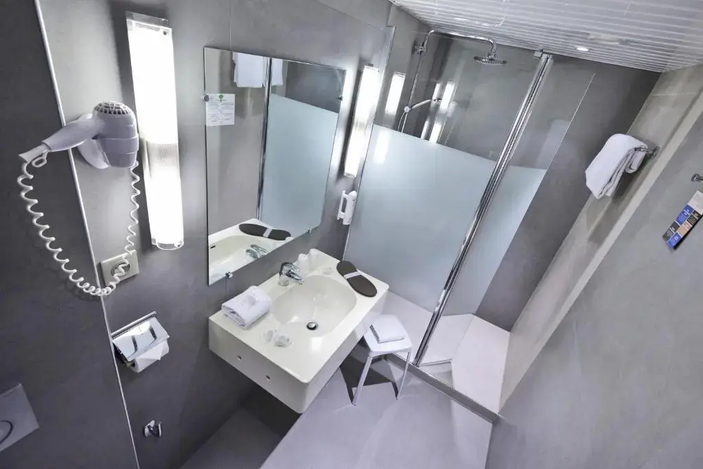 Kyriad Montbeliard Sochaux - Chambres