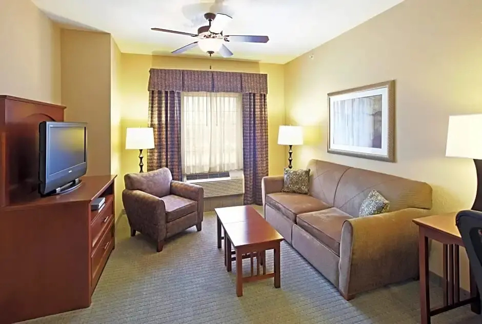 Staybridge Suites Bentonville-Rogers by IHG - Chambres