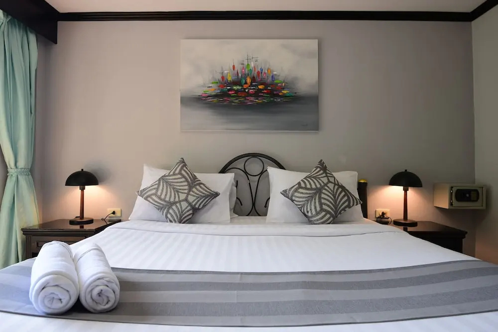 Comfort room