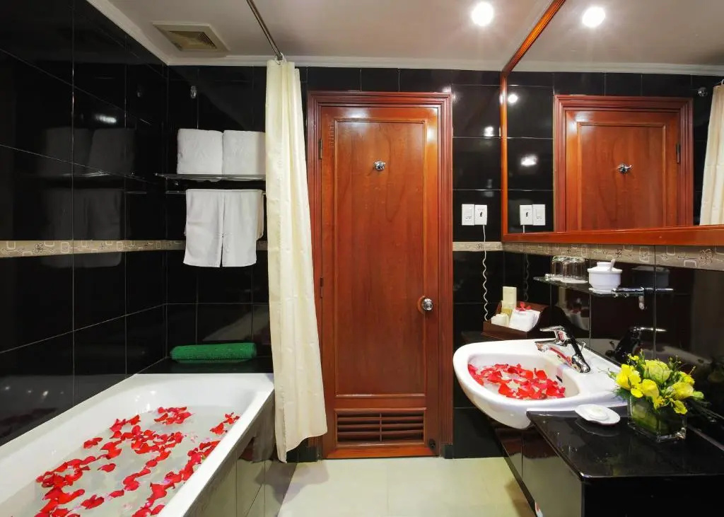 Royal Hotel Saigon - Chambres
