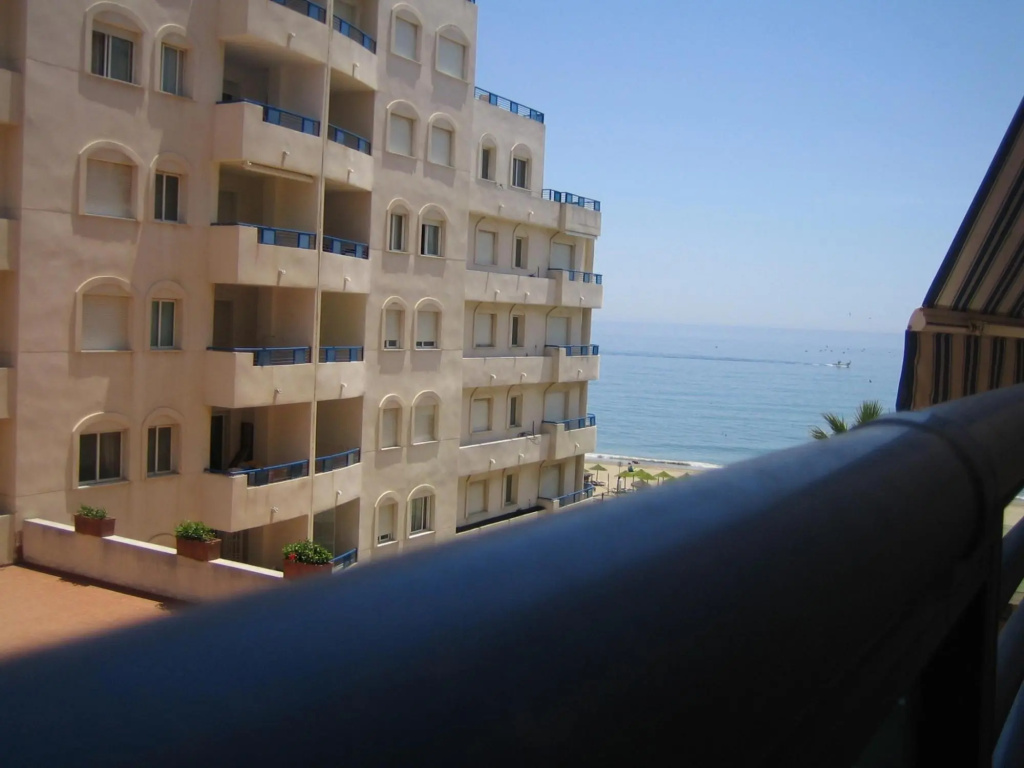 Charming Apartment on the Beach 329