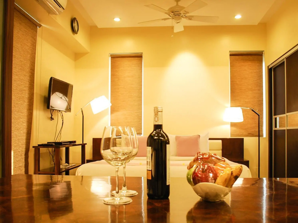 Standard room with land view