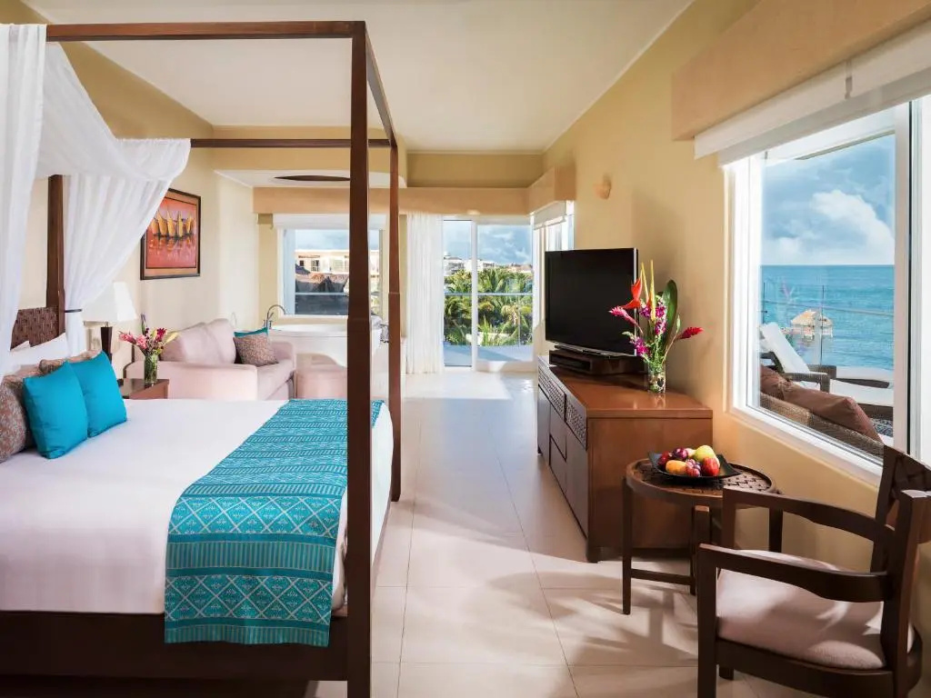 Honeymoon Suite oceanfront