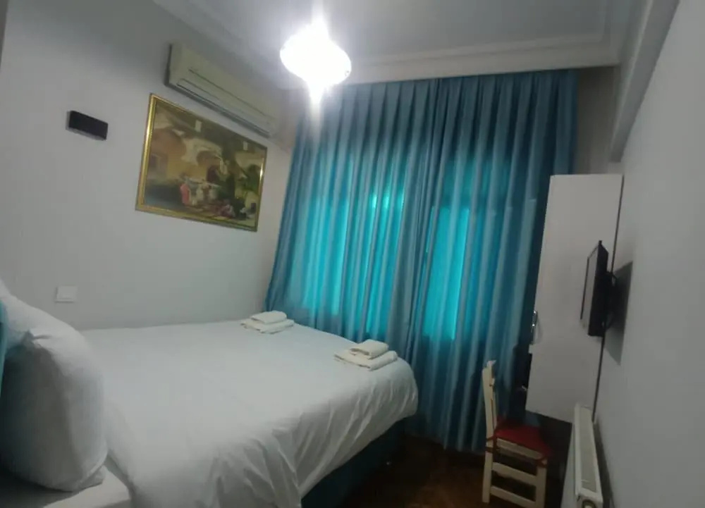 Business Double room (full double bed)