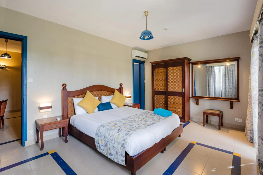 Le Grand Bleu Hotel by null