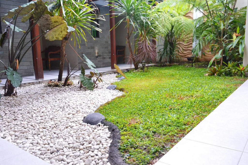 ZEN Rooms Olympic Garden