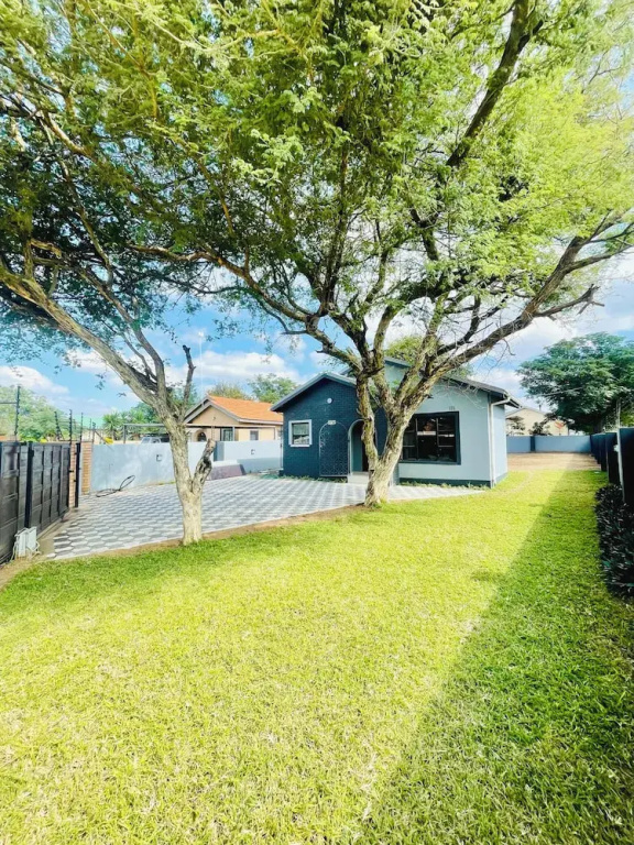 Ques Self Catering Apartments
