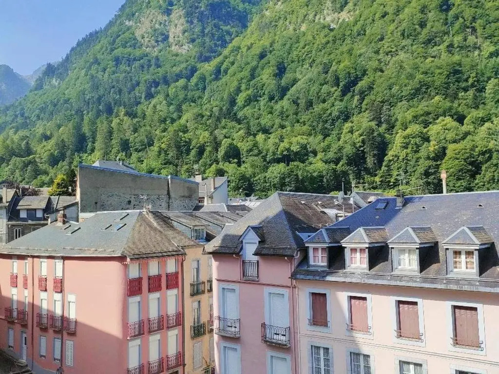 Appartement Cauterets, 3 pièces, 4 personnes - FR-1-234-144