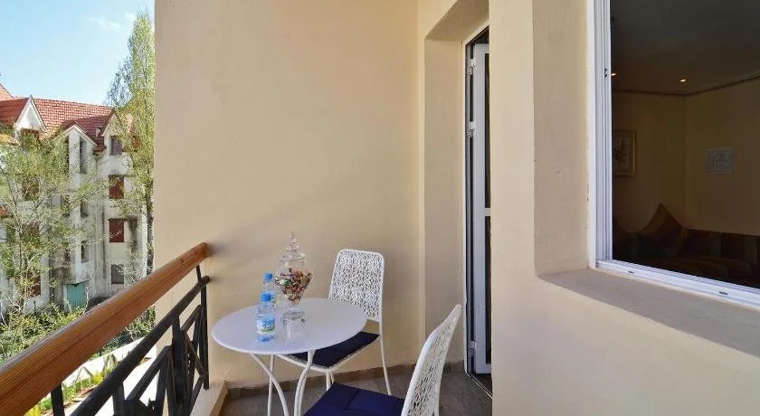 Balcony & Terrace