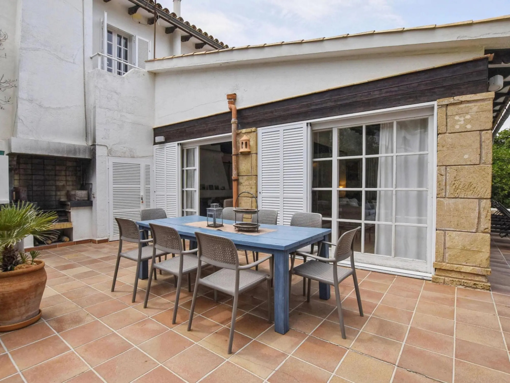 Villa With sea Views and Pool for 6 People in Font de sa Cala