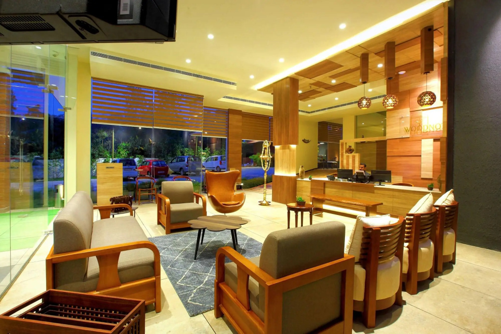 Lobby & Reception