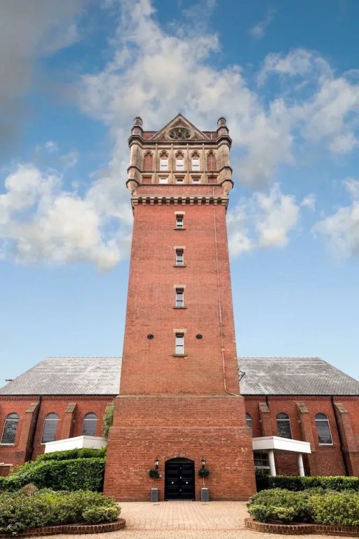 Affluent Apartment Sark Tower