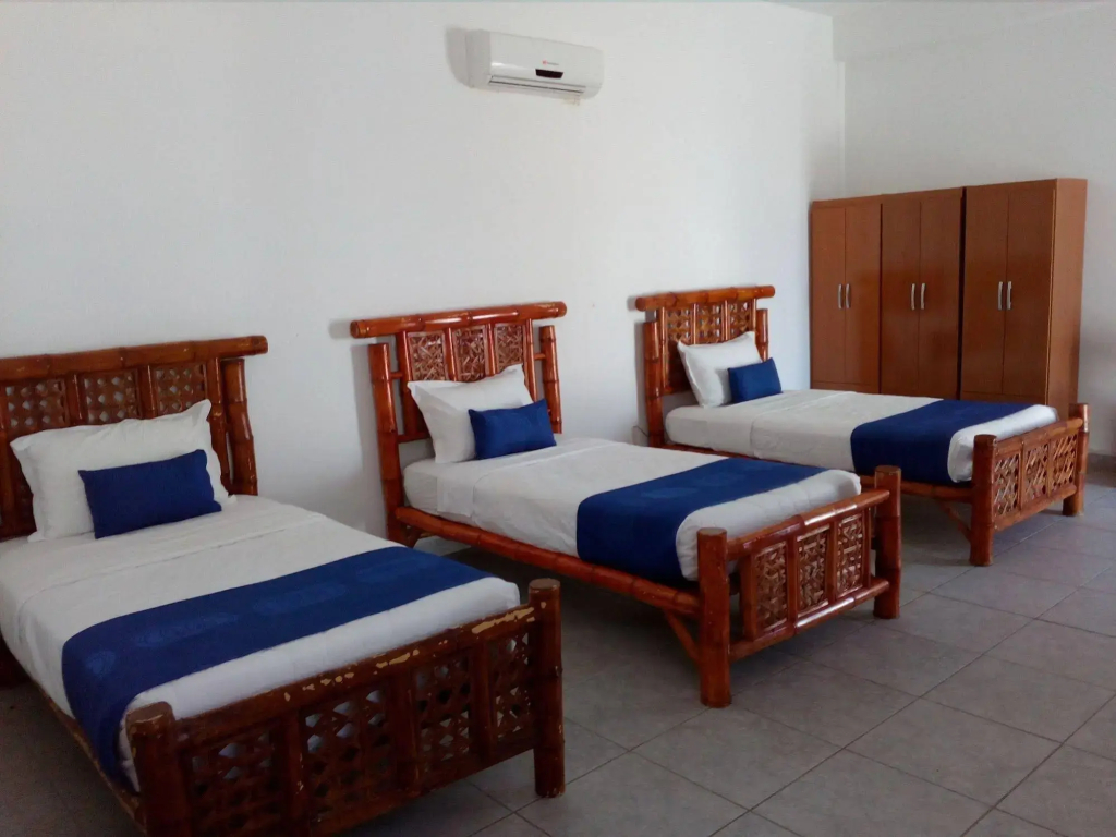 Nauti-K Beach Hotel - фото 3