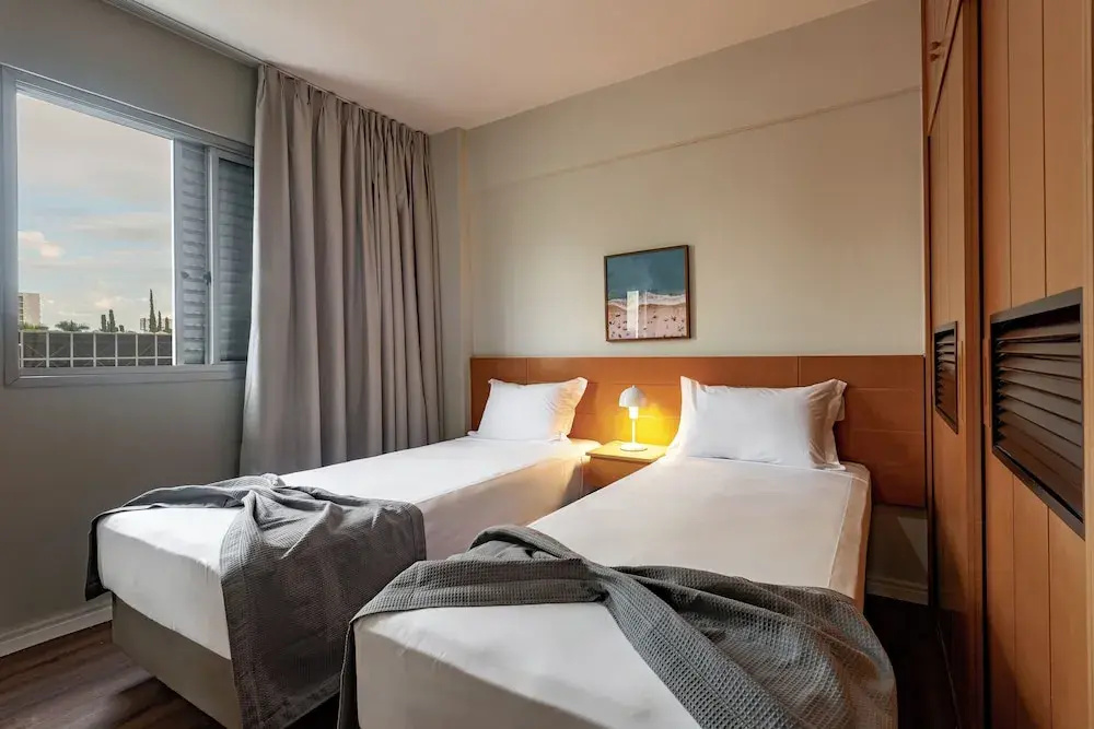 Deluxe Double Suite (twin beds)