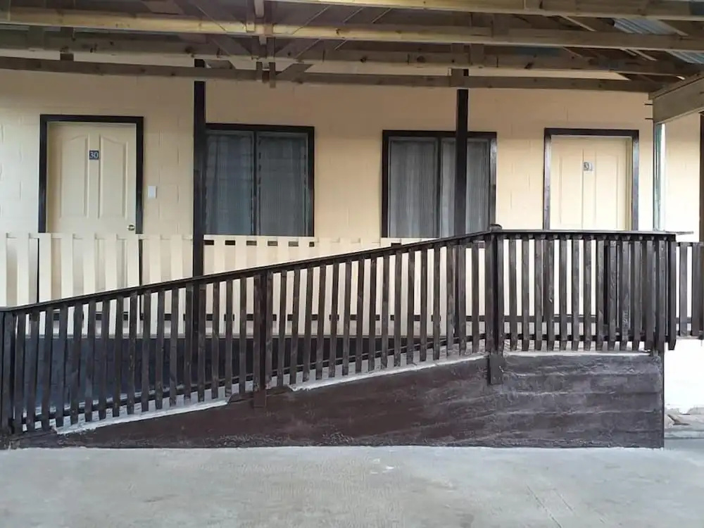 Transit Motel - Hostel