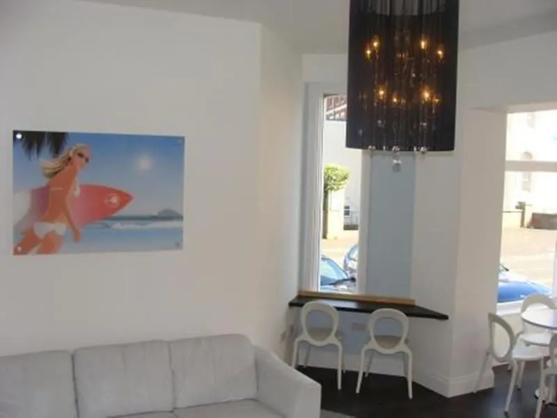 Azure Beach Hotel - Général