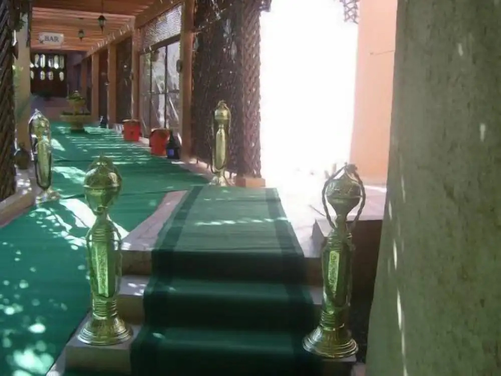 Lobby & Reception