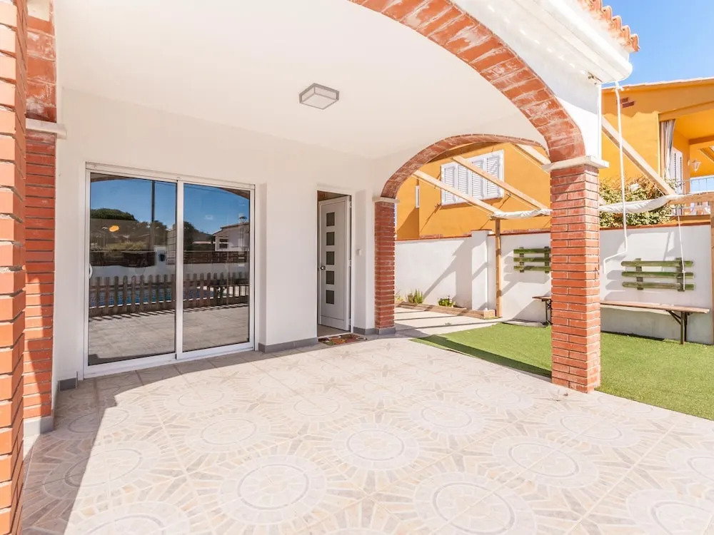 Holiday Home in L'escala With Private Swimming Pool - фото 17
