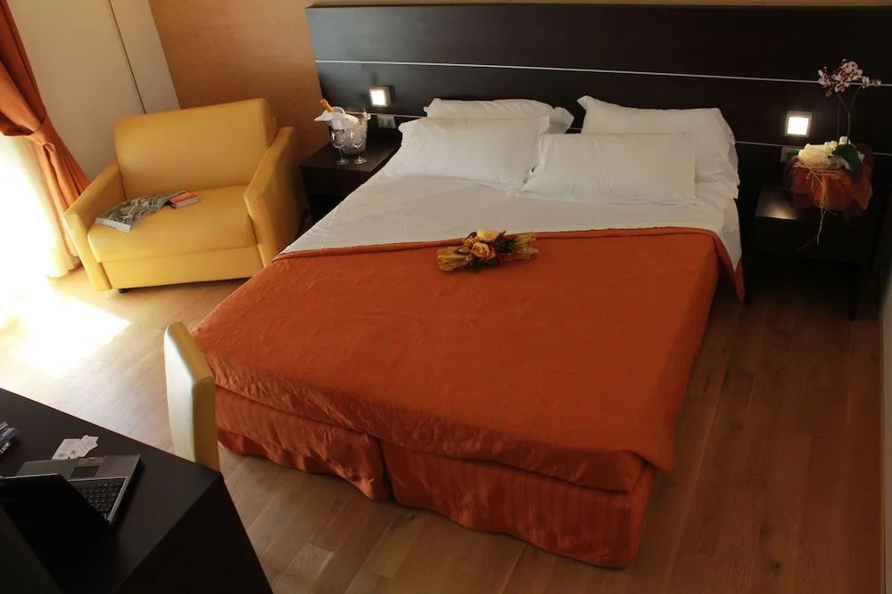 Hotel photo 28