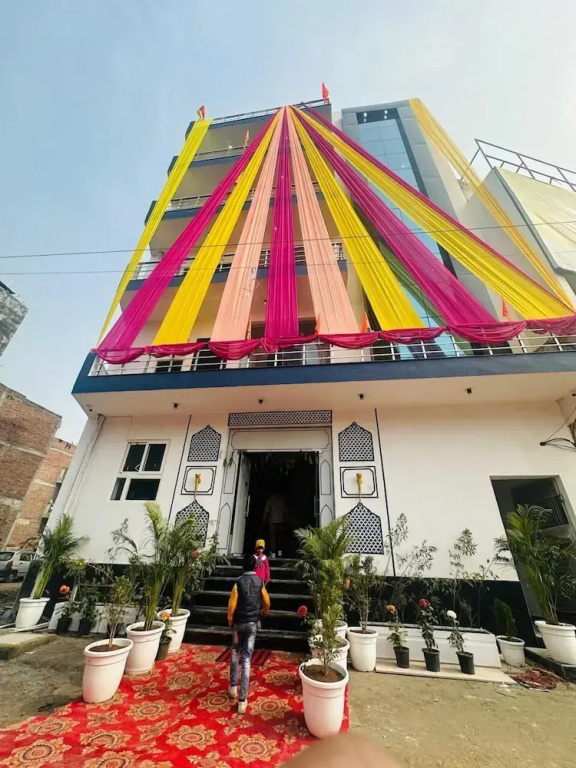 The Swarnim Hotel And Banquet