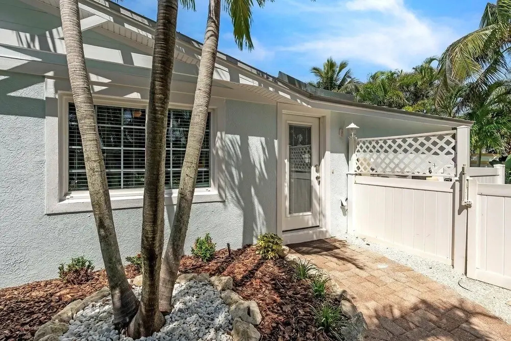 Paradise Palms 3 Bedroom Cottage