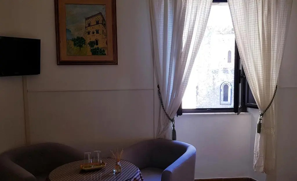 Standard Double room with garden view (full double bed)