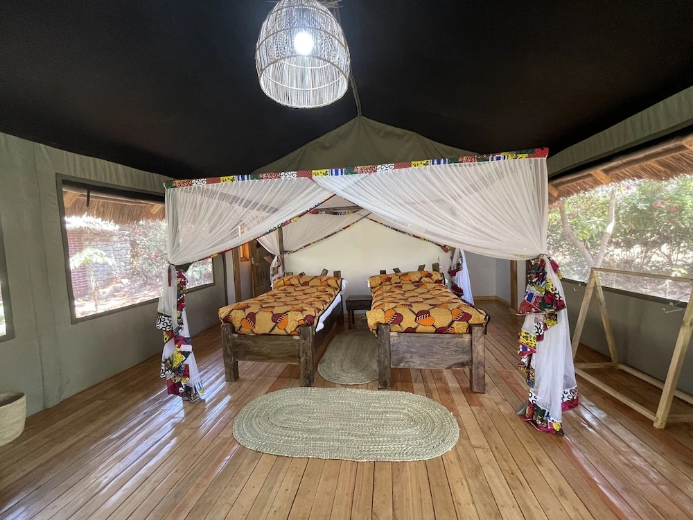 Njia Panda Tented Lodge And Campsite
