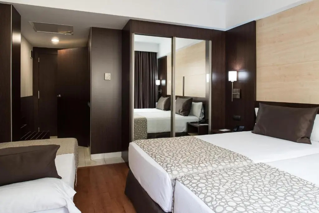 Catalonia Sagrada Familia Hotel - Chambres