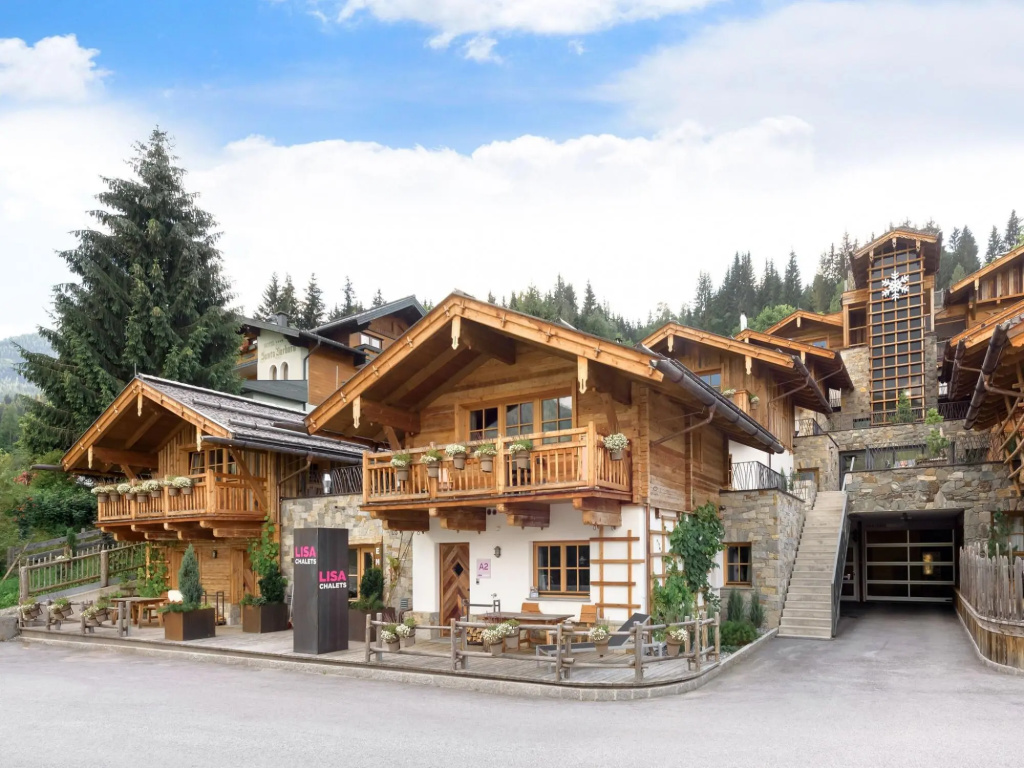 Chalet in Flachau with a shared pool