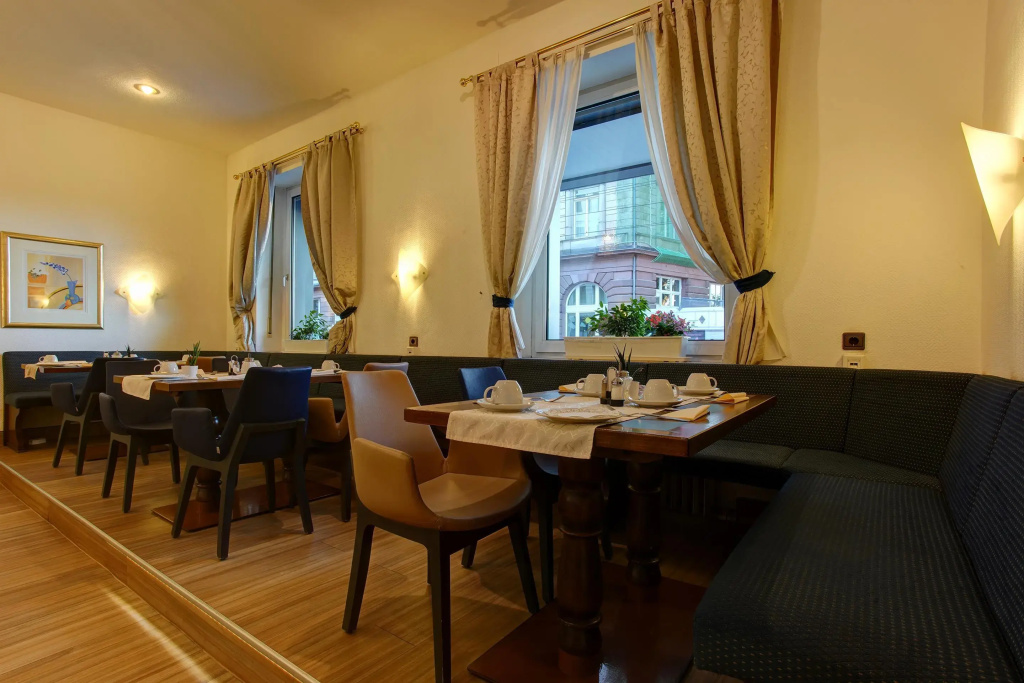 Ambassador Duesseldorf Hotel - Général