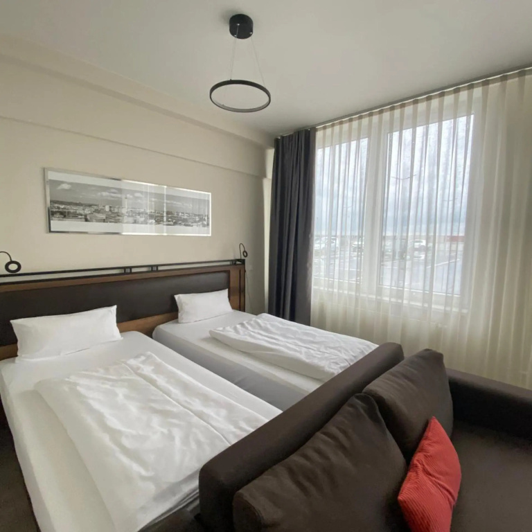 Motel Plus Schönefeld — 5
