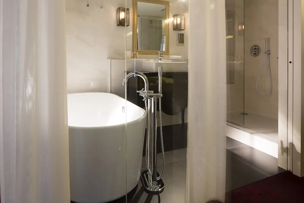 Hôtel Moliere 61