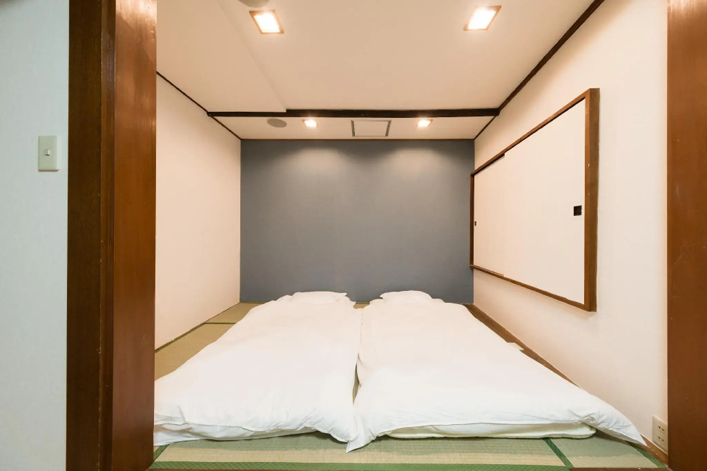 Tokyo Guest House Ouji Music Lounge - Hostel — фото